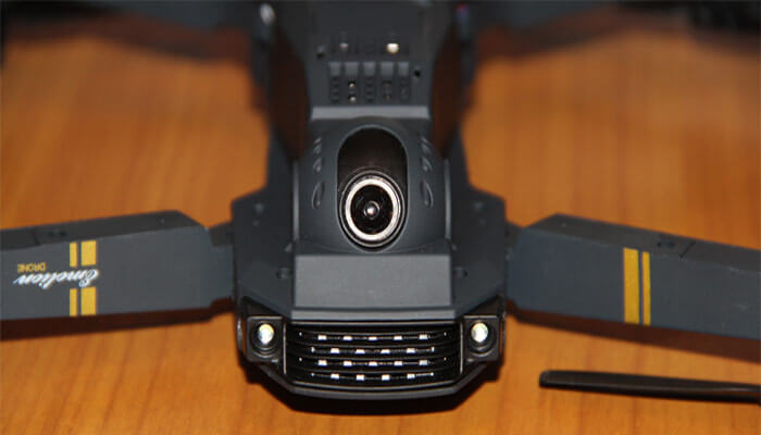 Eachine E58 dron s kameroj snizu